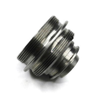 Composants de tournage CNC sur mesure en acier inoxydable pour la fabrication de précision